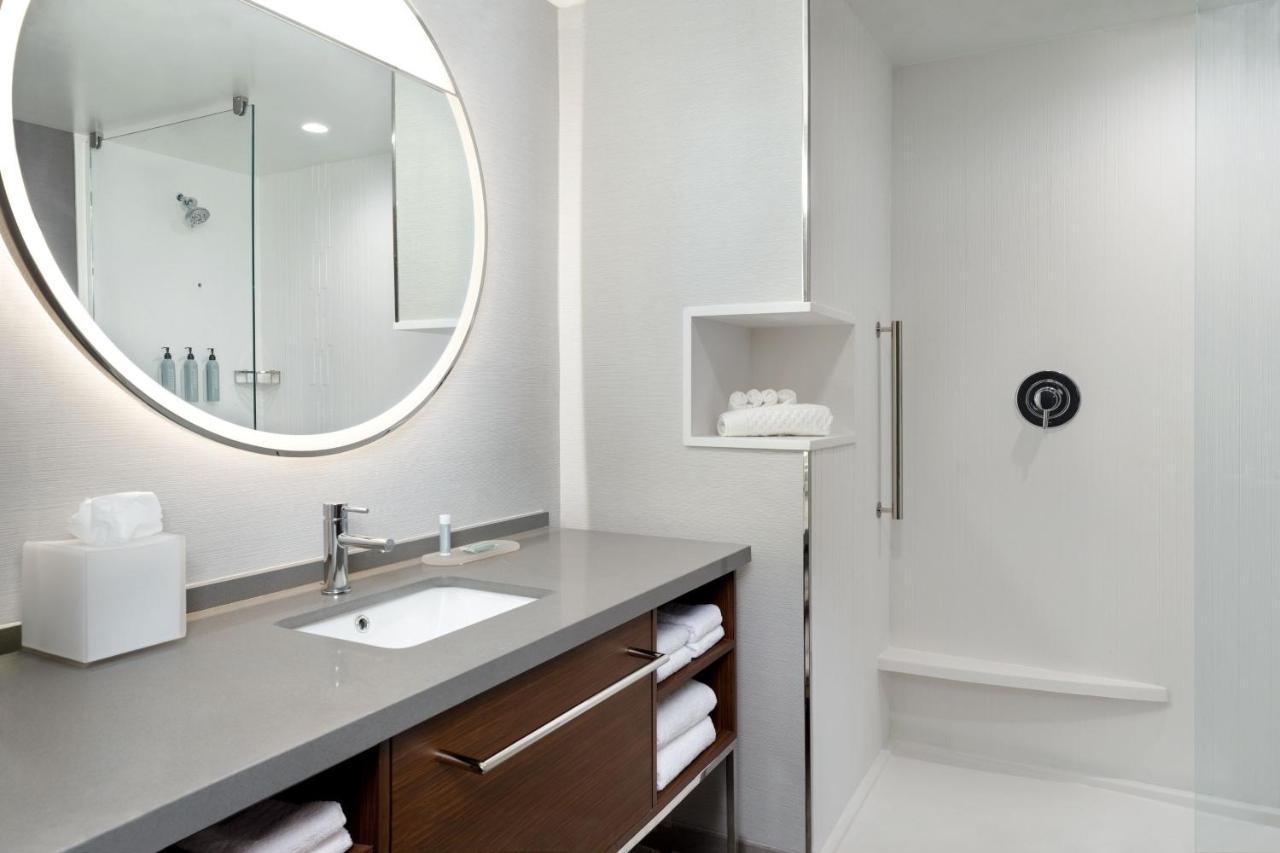 Courtyard By Marriott Richmond Scott'S Addition Εξωτερικό φωτογραφία